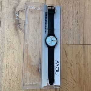BRAND NEW AUTHENTIC BLACK LEATHER SWATCH WATCH